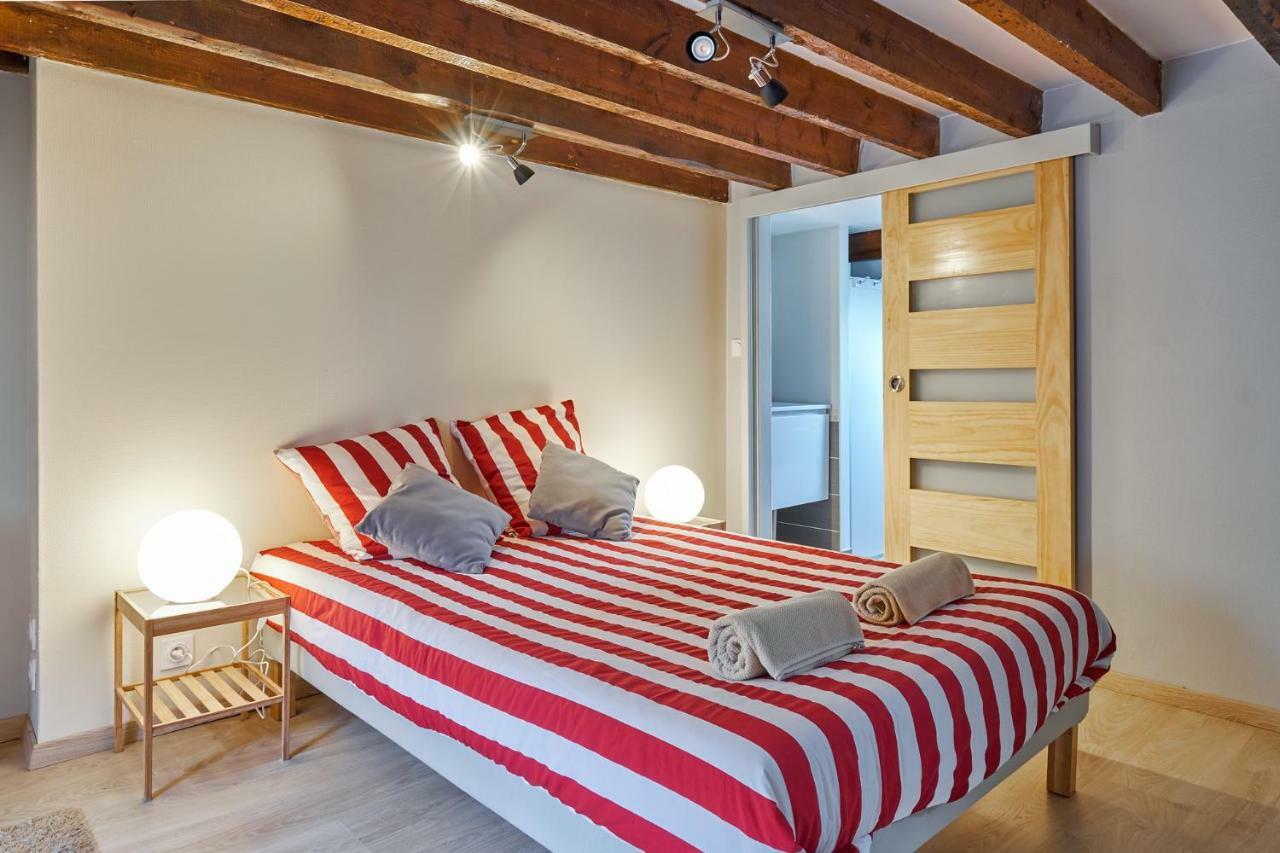 Ferienwohnung Le Saint Pierre, Atypique Au Coeur Du Centre Ville Caen Exterior foto