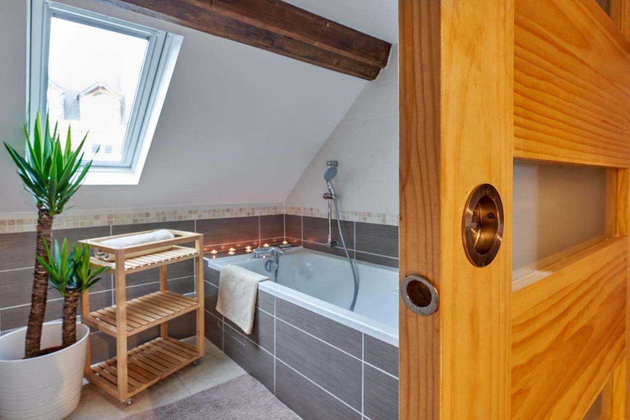 Ferienwohnung Le Saint Pierre, Atypique Au Coeur Du Centre Ville Caen Exterior foto