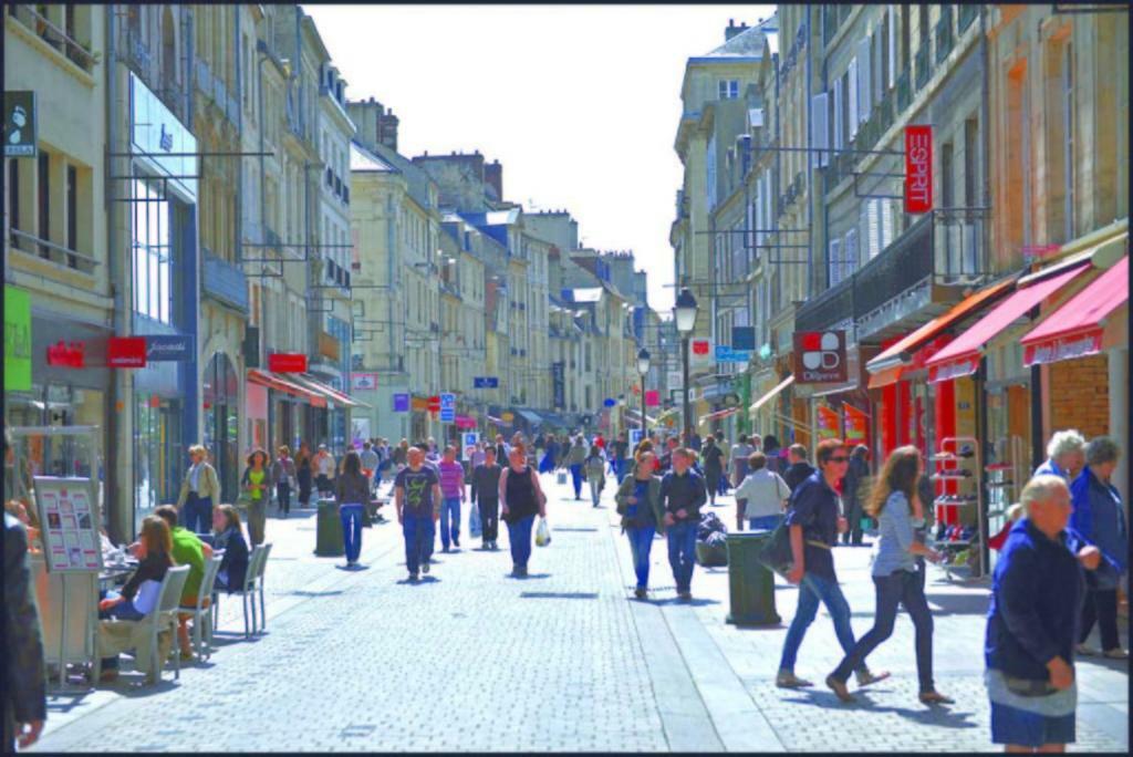 Ferienwohnung Le Saint Pierre, Atypique Au Coeur Du Centre Ville Caen Exterior foto